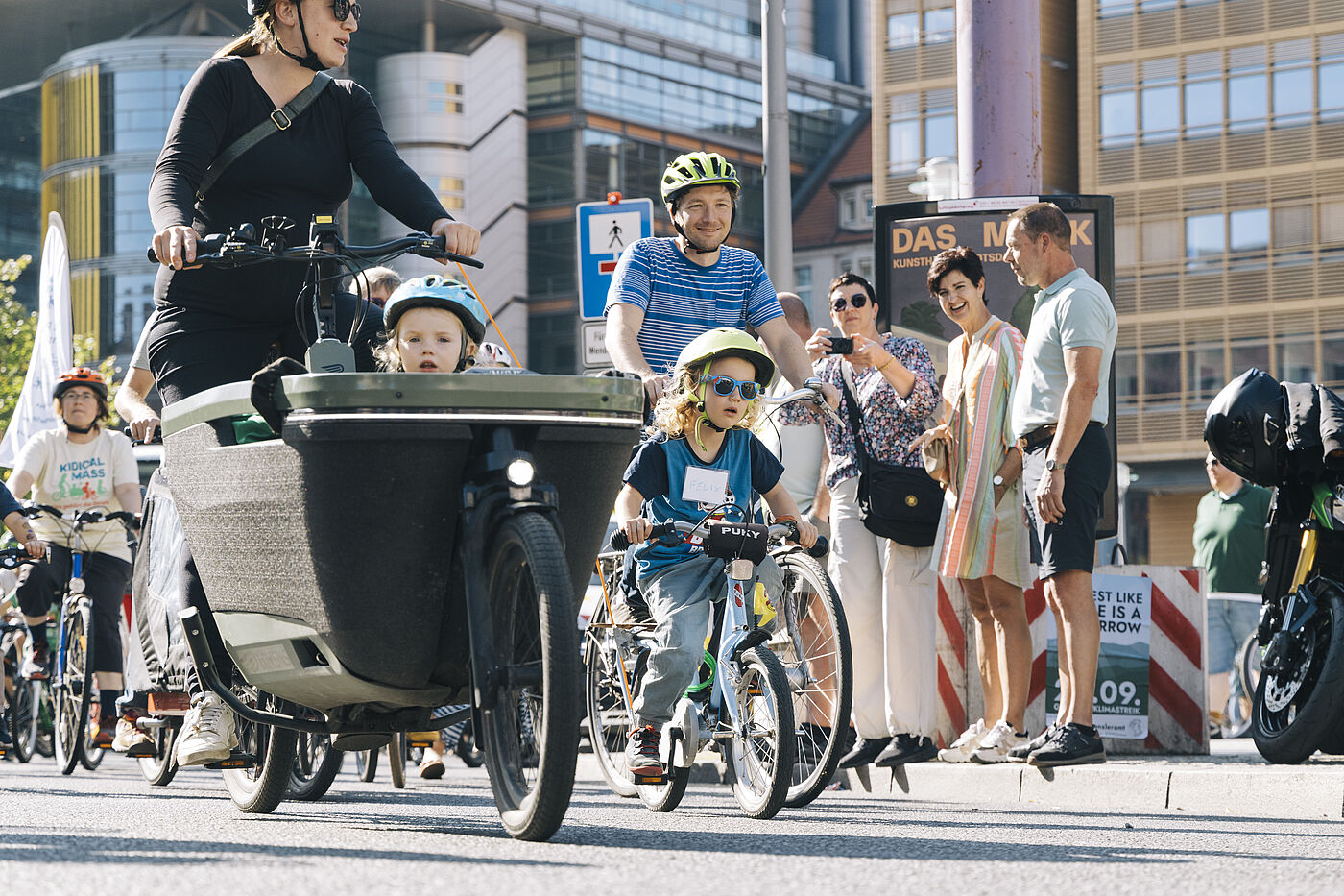 ADFC | Kreisfahrt 2024 am 21. September 2024 Kidical Mass Teilnehmer:innen am Potsdamer Platz