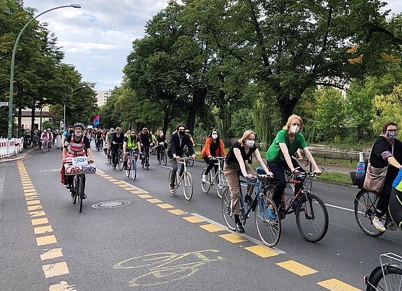 Fahrraddemo durch die Stadt Fahrraddemo durch die Stadt