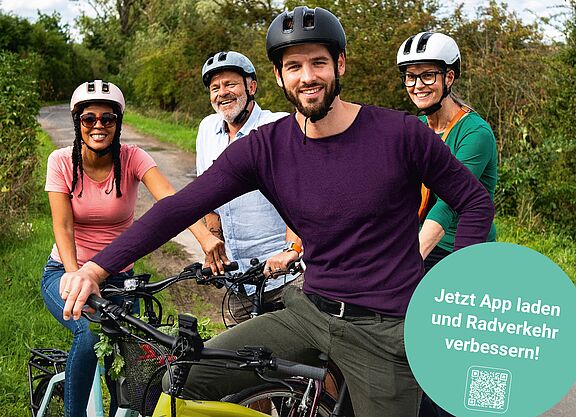 STADTRADELN Radfahrer in der Landschaft