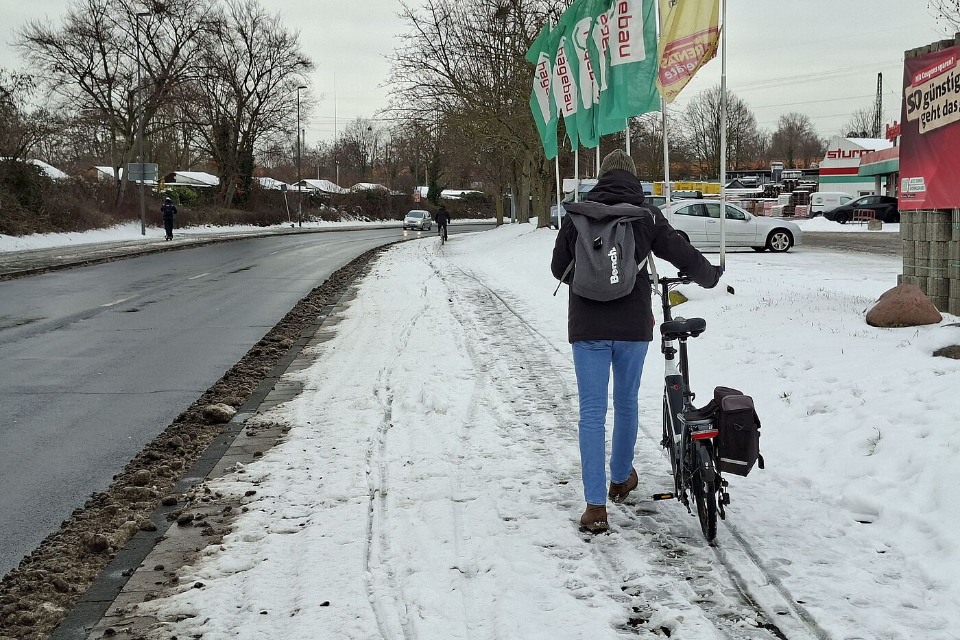 Bataverstraße: Auch dieser Weg wird im Winter genutzt und sollte geräumt werden, denn es gibt hier keine alternativen Routen.