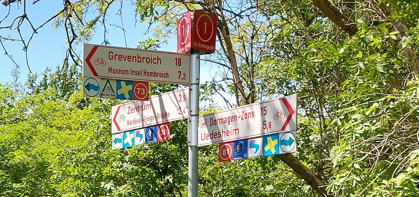 Knotenpunkt 1 an der Grimlinghauser Brücke Knotenpunkt 1 an der Grimlinghauser Brücke