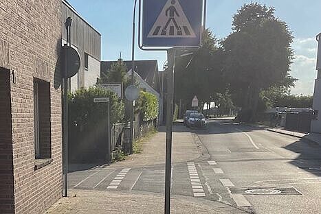 Ohne Farbe schwer erkennbar: Furt in Lüttenglehn