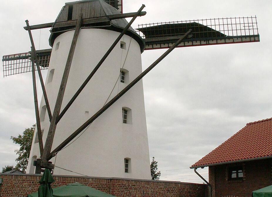 Braunsmühle mit Café Braunsmühle mit Café